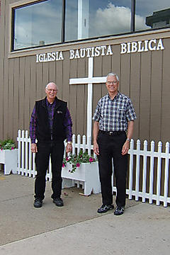Pastores Pablo Joles y Larry Groat
