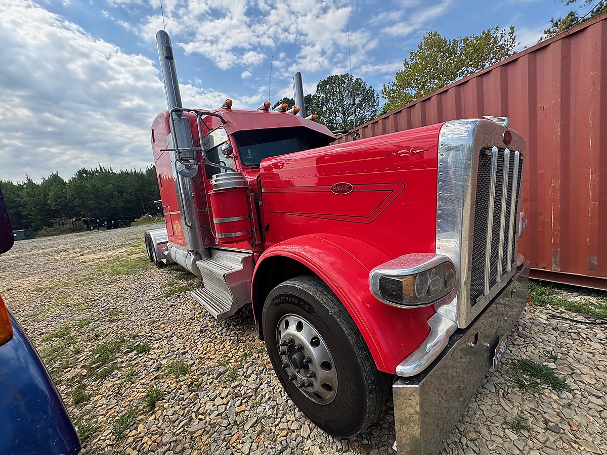 2020 PETERBILT 389 SLEEPER AL