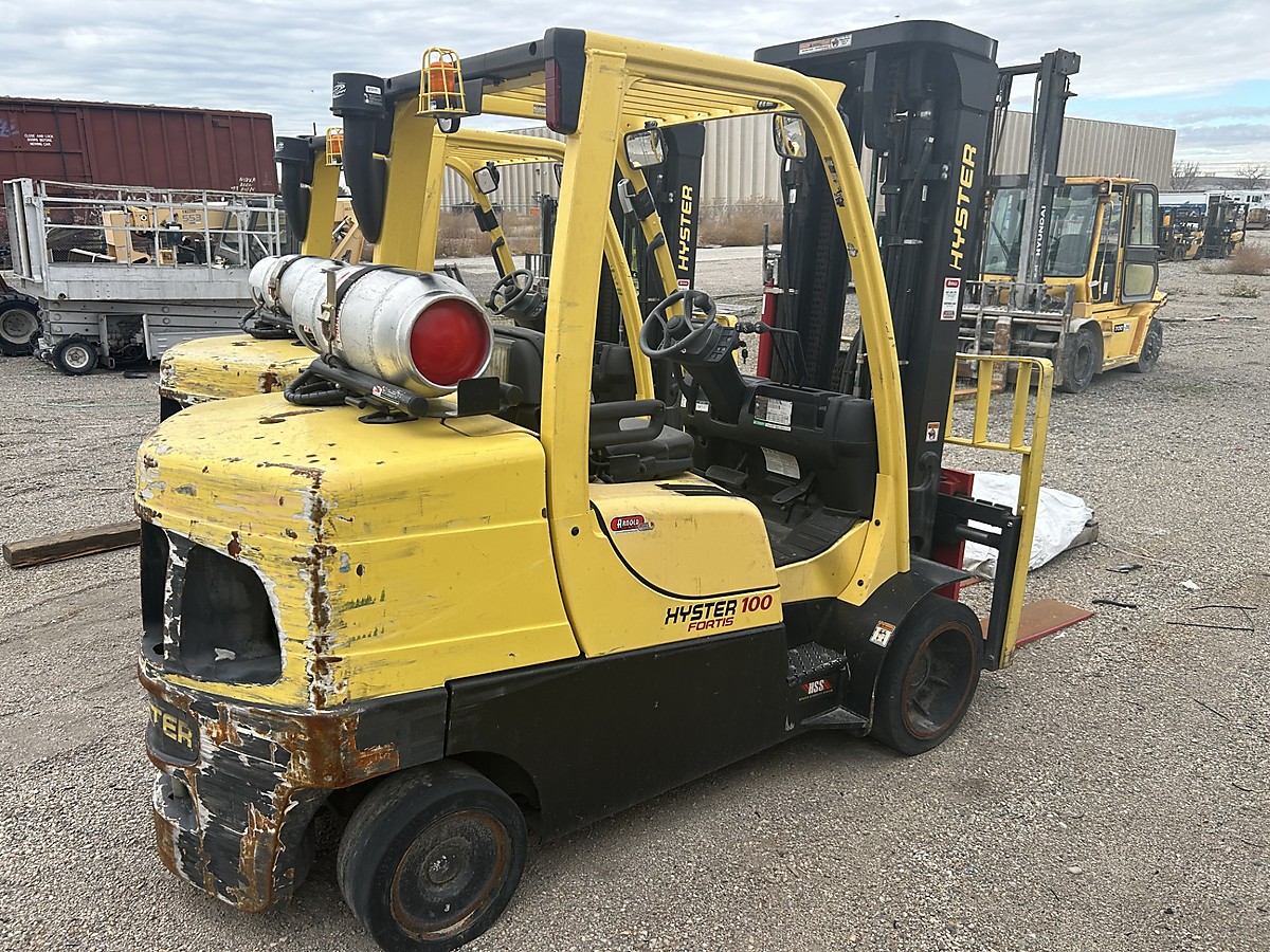 2017 HYSTER S100FT UT