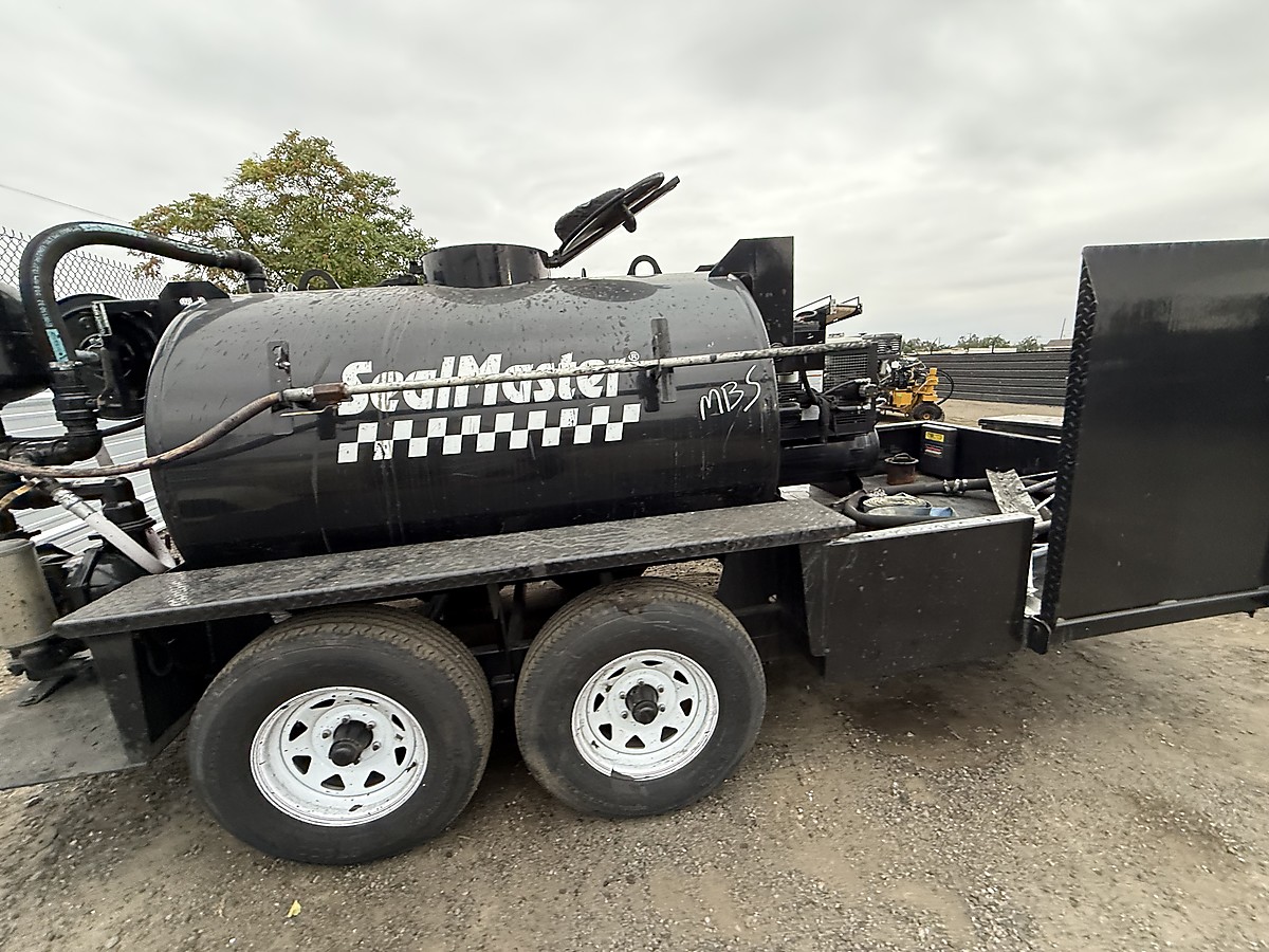 2022 SEALMASTER TR575 CA