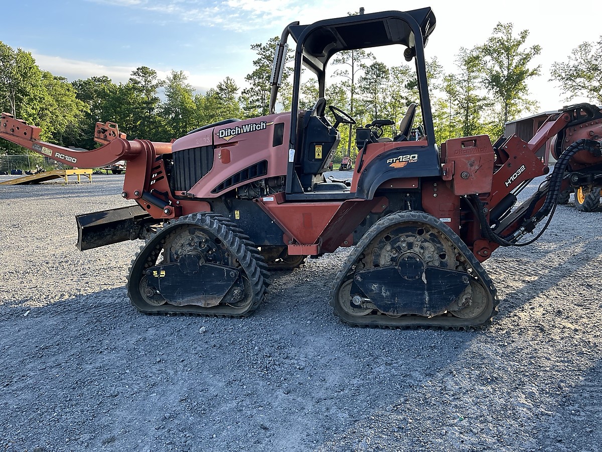 2014 DITCH WITCH RT120Q SC