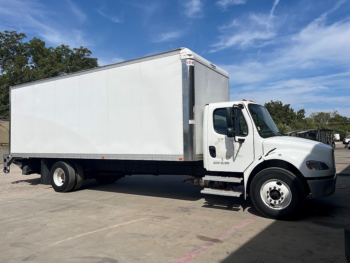 2023 FREIGHTLINER M2 106 TX